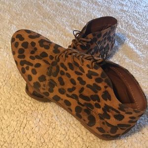 Dolce vita leopard bootie